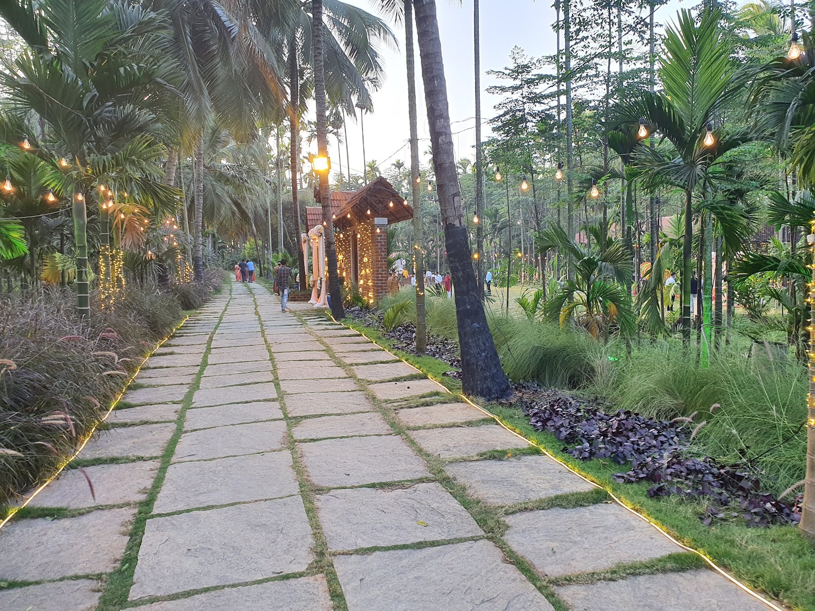 Samaya Venue and Leisure — Banquet Hall in Hesaraghatta, Bangalore (on-site parking, in-house decoration, DJ permitted, bar service available) — photo 2