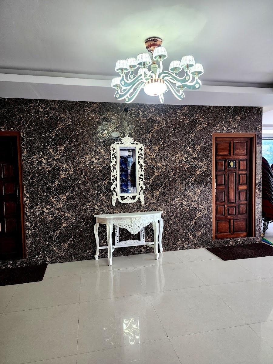 The Royal Hall — Banquet Hall in Rajajinagar, Bangalore (on-site parking, in-house decoration, bar service available, 350–600 guest capacity) — photo 4