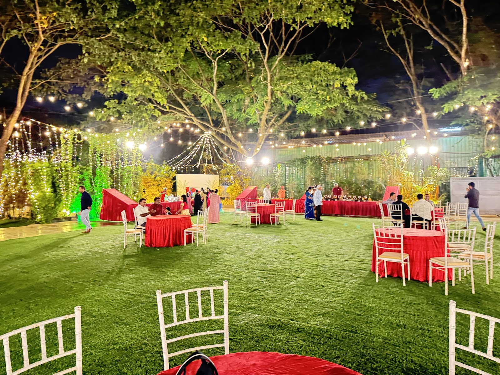 White Petals Palace Grounds — Banquet Hall in Palace Road, Bangalore (on-site parking, in-house decoration, DJ permitted, bar service available) — photo 2