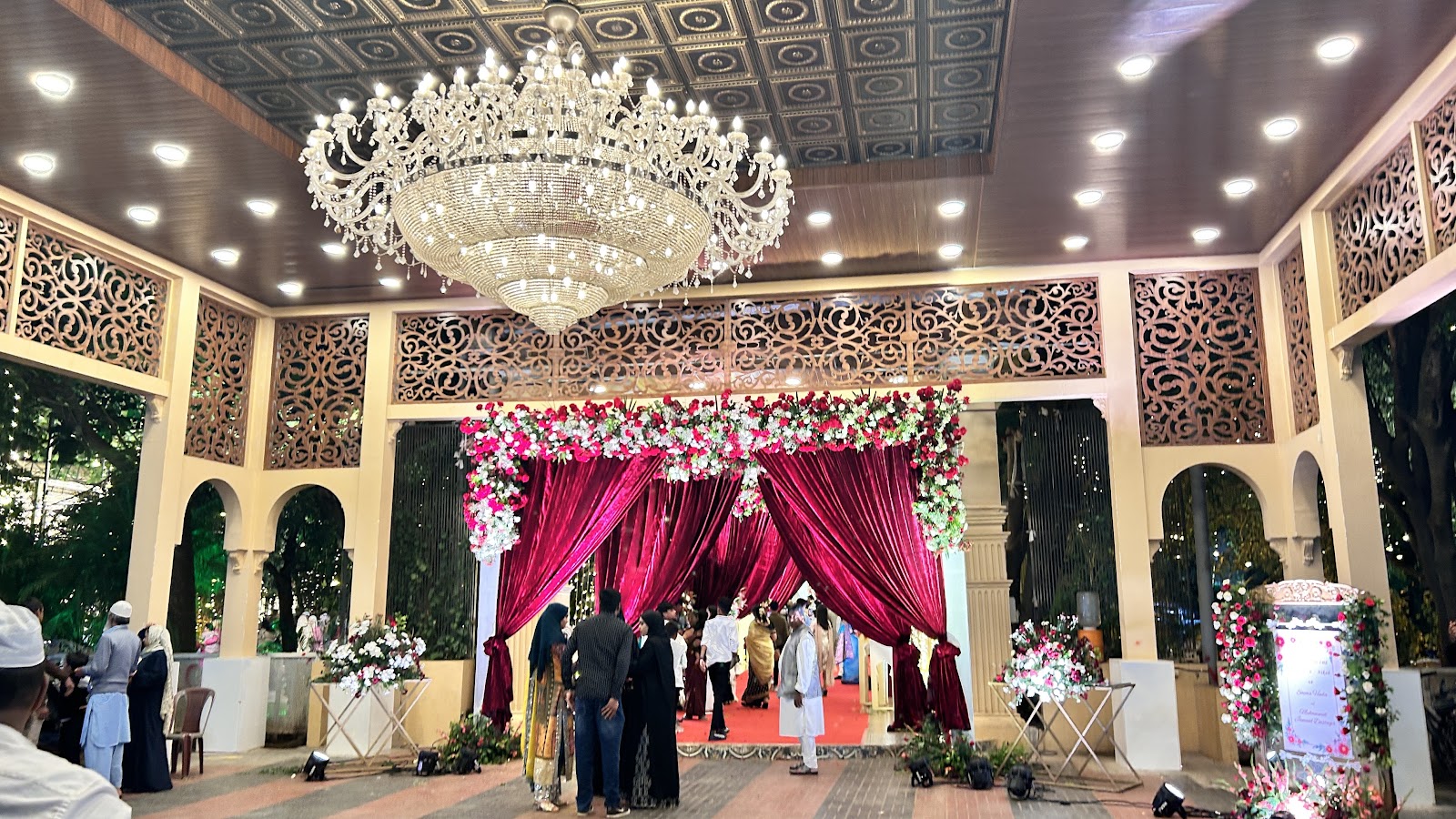 White Petals Palace Grounds — Banquet Hall in Palace Road, Bangalore (on-site parking, in-house decoration, DJ permitted, bar service available) — photo 3