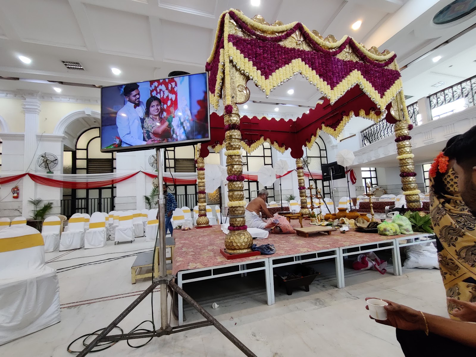 Ashoka Convention Hall — Banquet Hall in Rajajinagar, Bangalore (on-site parking, in-house decoration, DJ permitted, bar service available) — photo 4