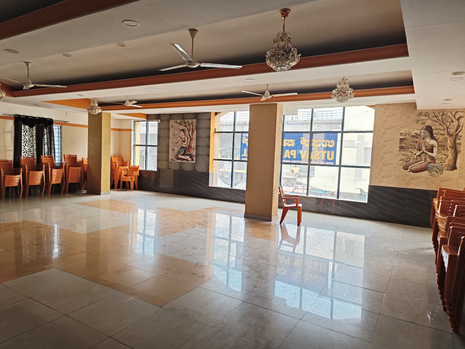 Utsav Party Hall — Banquet Hall in Vijayanagar, Bangalore (on-site parking, in-house decoration, bar service available, 350–400 guest capacity) — photo 4