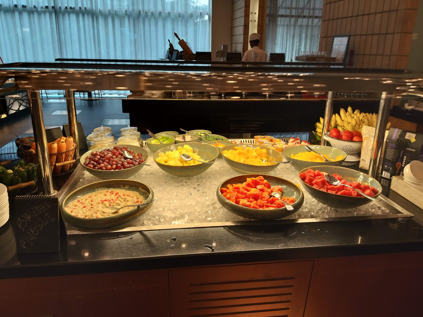 Palette — Banquet Hall in Yeshwanthpur, Bangalore (on-site parking, in-house decoration, DJ permitted, bar service available) — photo 2