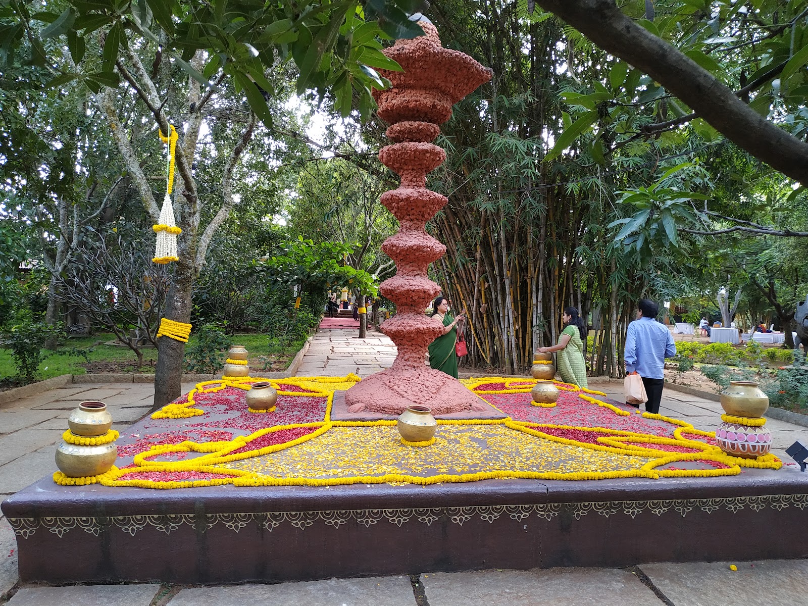 Shankaraa Foundation Kanakpura Road Bangalore — Banquet Hall in Bangalore (on-site parking, in-house decoration, DJ permitted, bar service available) — photo 3
