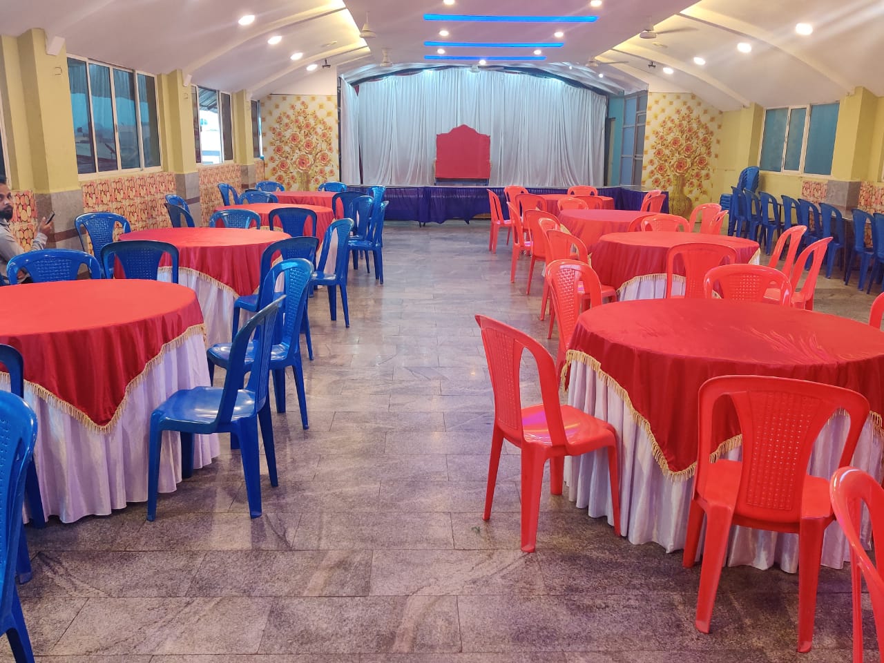 Sri Lakshmi Party Hall · Kammanahalli — Banquet Hall in Kammanahalli, Bangalore (on-site parking, in-house decoration, bar service available, 200–300 guest capacity) — photo 3