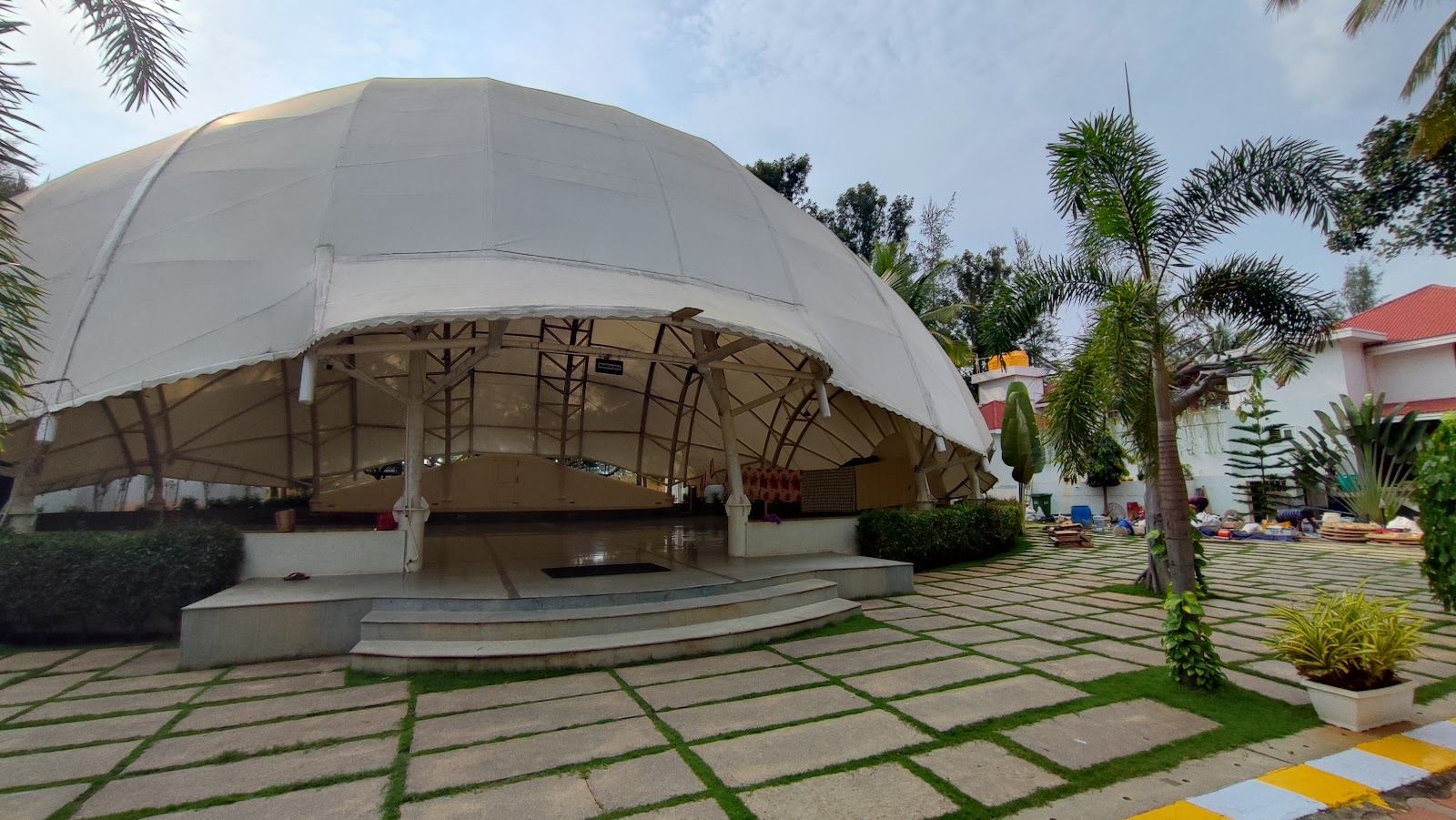 Nesara Centre For Culture Kanakpura Road Bangalore — Banquet Hall in Bangalore (on-site parking, in-house decoration, DJ permitted, bar service available) — photo 3