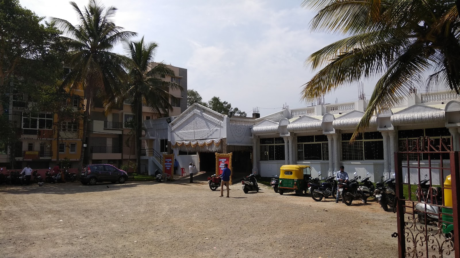HVR Convention Hall — Banquet Hall in Vijayanagar, Bangalore (on-site parking, in-house decoration, DJ permitted, bar service available) — photo 2
