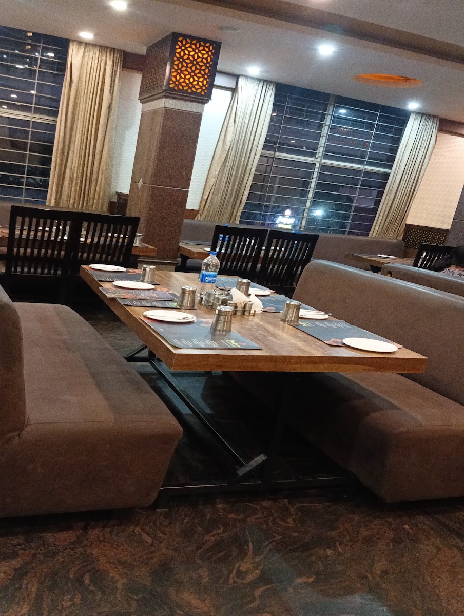 Sindhoora Chairmen Kanakapura Road Bangalore — Banquet Hall in Bangalore (on-site parking, in-house decoration, DJ permitted, bar service available) — photo 4