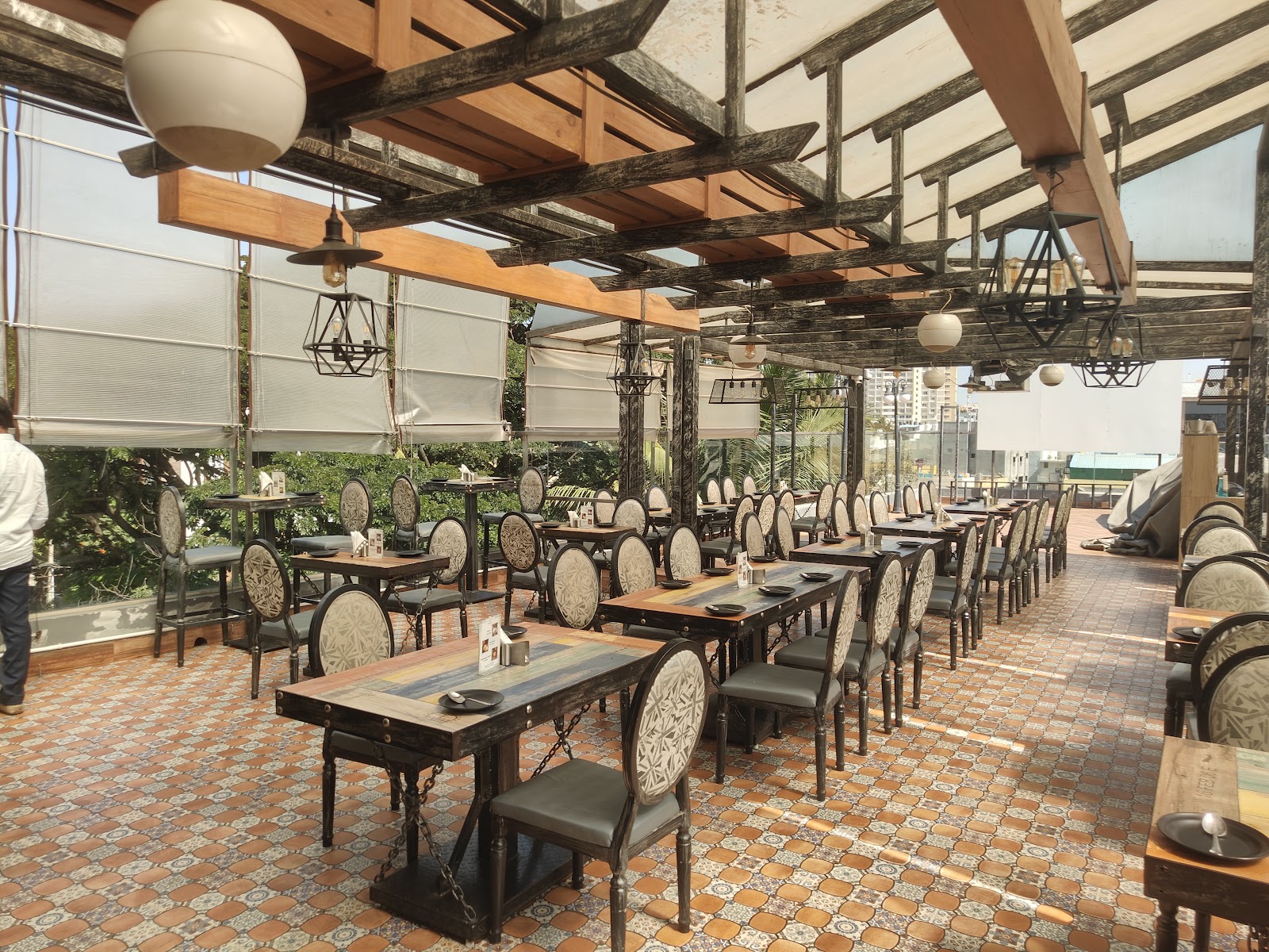 MAYURA 1989 Bar & Kitchen — Pub/Bar in Rajajinagar, Bangalore (on-site parking, in-house decoration, DJ permitted, bar service available) — photo 4