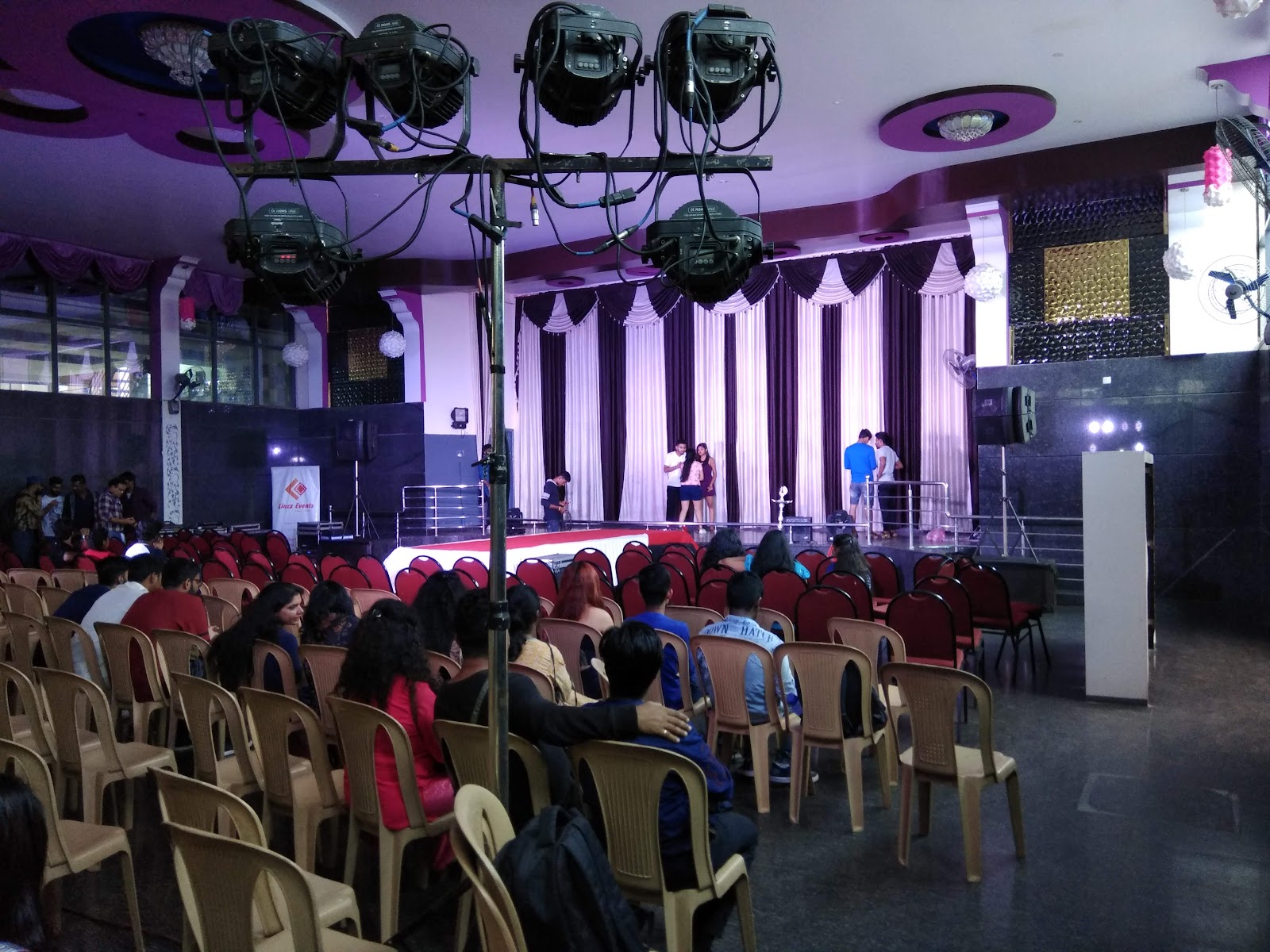 Top Palace Hall — Banquet Hall in HSR Layout, Bangalore (on-site parking, in-house decoration, DJ permitted, bar service available) — photo 3