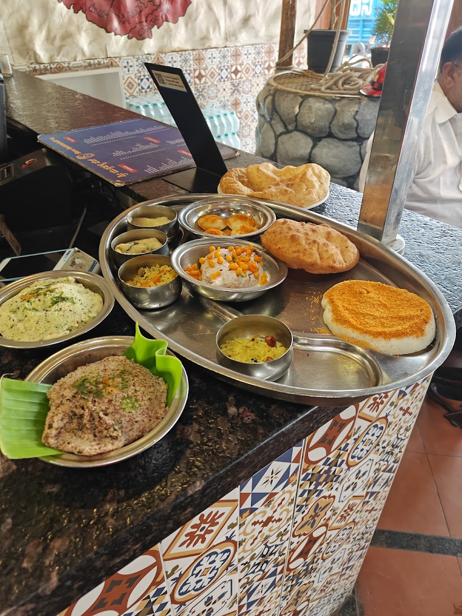 Shree Muthahalli Veg HSR Layout Bangalore — Banquet Hall in Bangalore (on-site parking, in-house decoration, outside catering allowed, bar service available) — photo 4