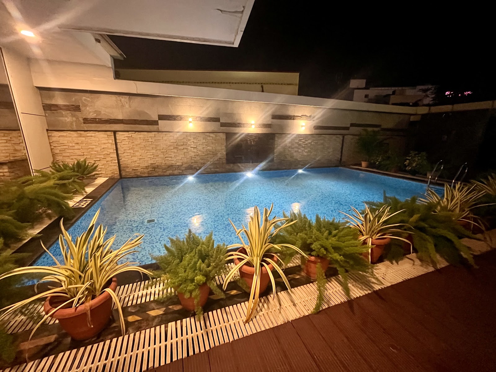 TGI Grand Fortuna — Banquet Hall in Hosur, Bangalore (on-site parking, in-house decoration, outside catering allowed, bar service available) — photo 3