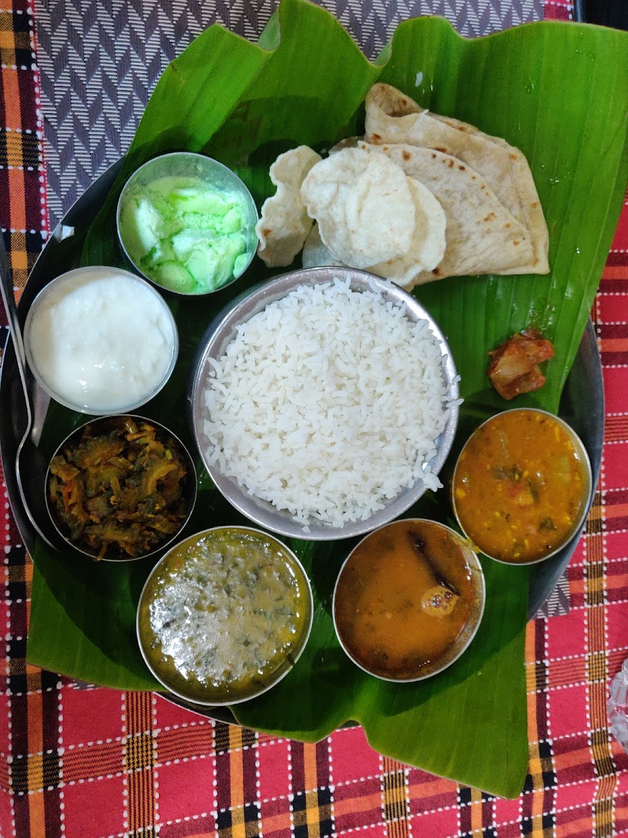 Hotel Keerthana International Chandapura Bangalore — Banquet Hall in Bangalore (on-site parking, in-house decoration, outside catering allowed, bar service available) — photo 2