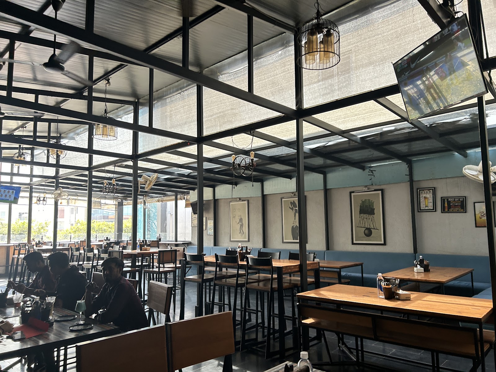 CIRKUS — Banquet Hall in HSR Layout, Bangalore (on-site parking, in-house decoration, DJ permitted, bar service available) — photo 4