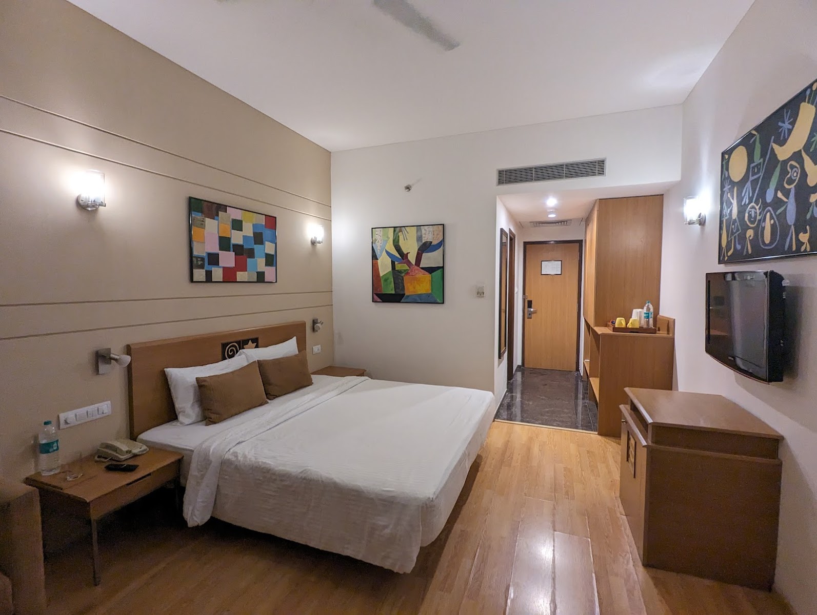 Lemon Tree Hotel Electronic City Bangalore — Banquet Hall in Bangalore (on-site parking, in-house decoration, outside catering allowed, bar service available) — photo 4