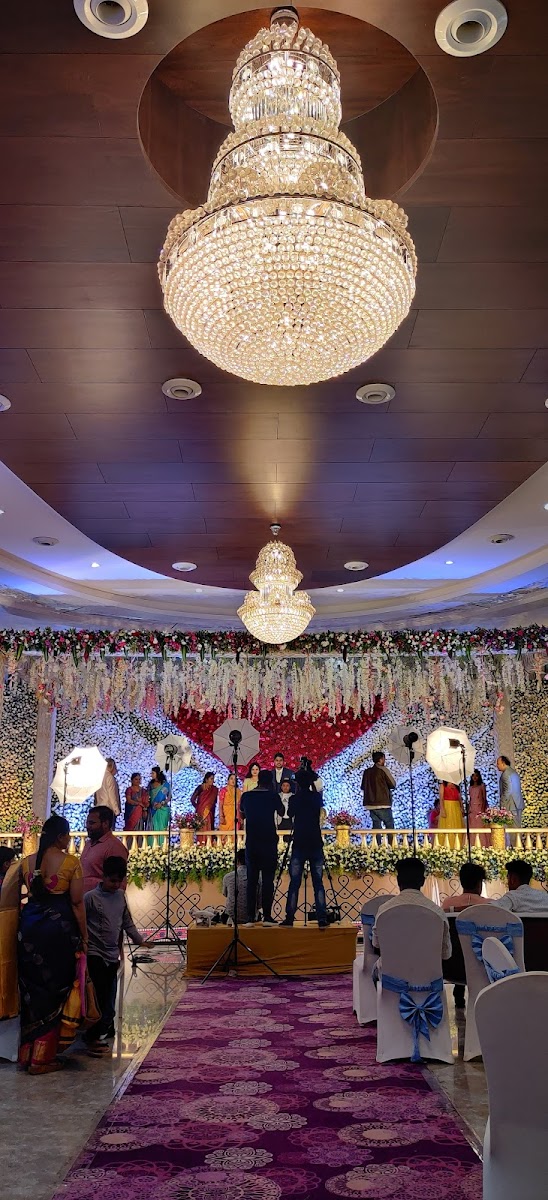 Manvi Convention Center HSR Layout Bangalore — Banquet Hall in Bangalore (on-site parking, in-house decoration, DJ permitted, bar service available) — photo 2