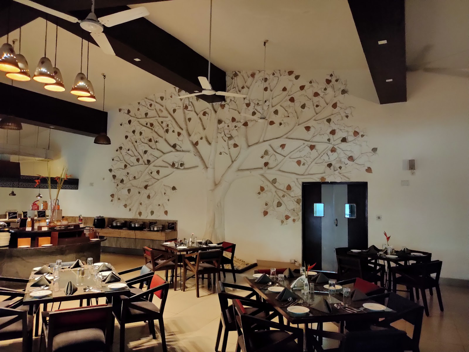 The Windflower Resorts & Spa Devanahalli Bangalore — Banquet Hall in Bangalore (on-site parking, in-house decoration, bar service available, 500–1000 guest capacity) — photo 4