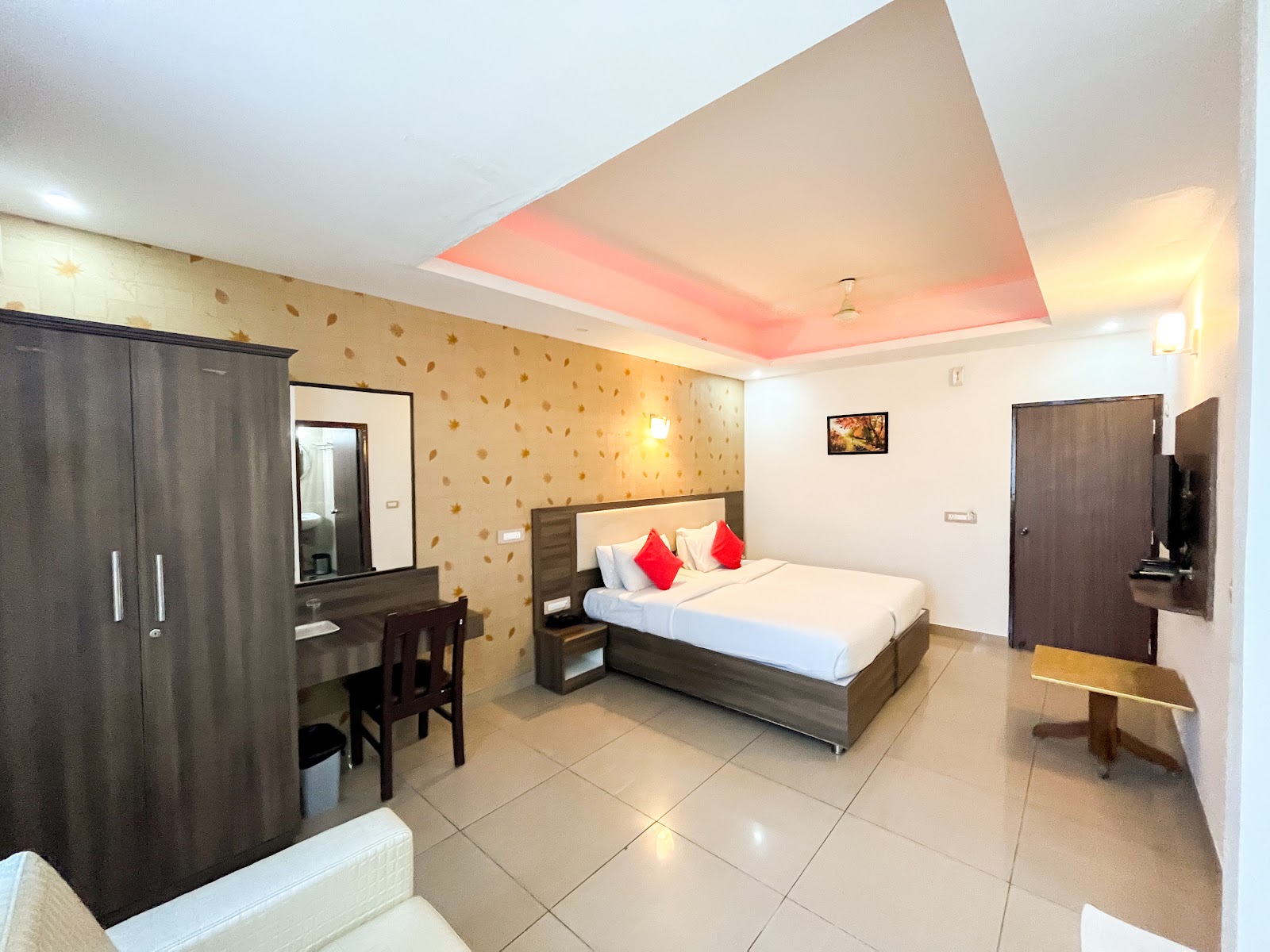 Hotel Victory Grand Sarjapur Road Bangalore — Banquet Hall in Bangalore (on-site parking, in-house decoration, outside catering allowed, bar service available) — photo 2