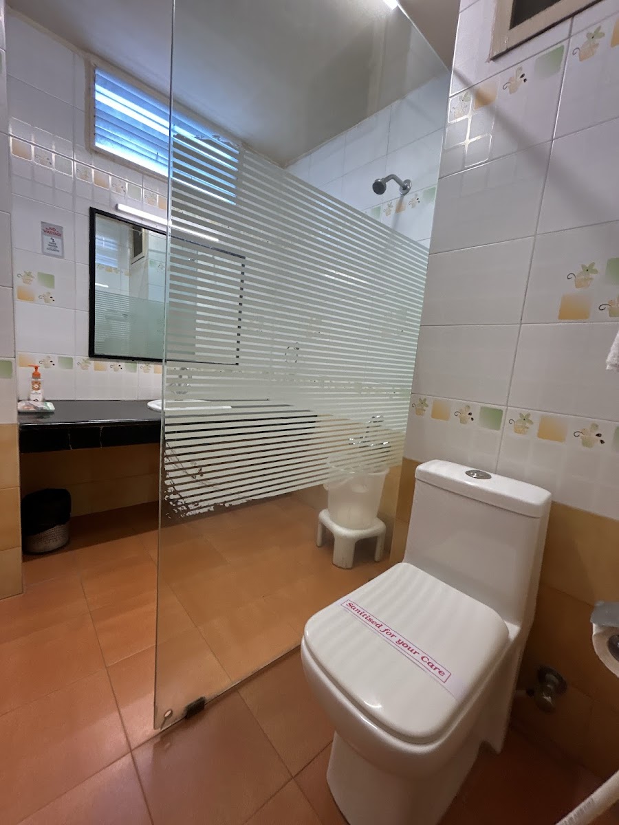 Hotel Swagath — Banquet Hall in Chickpet, Bangalore (on-site parking, in-house decoration, outside catering allowed, bar service available) — photo 3