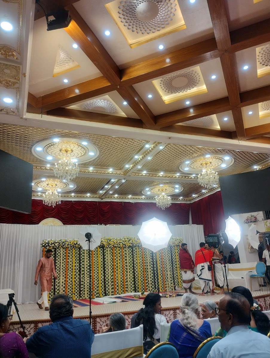 PM Kalyana Mantapa — Banquet Hall in Bangalore (on-site parking, in-house decoration, DJ permitted, bar service available)
