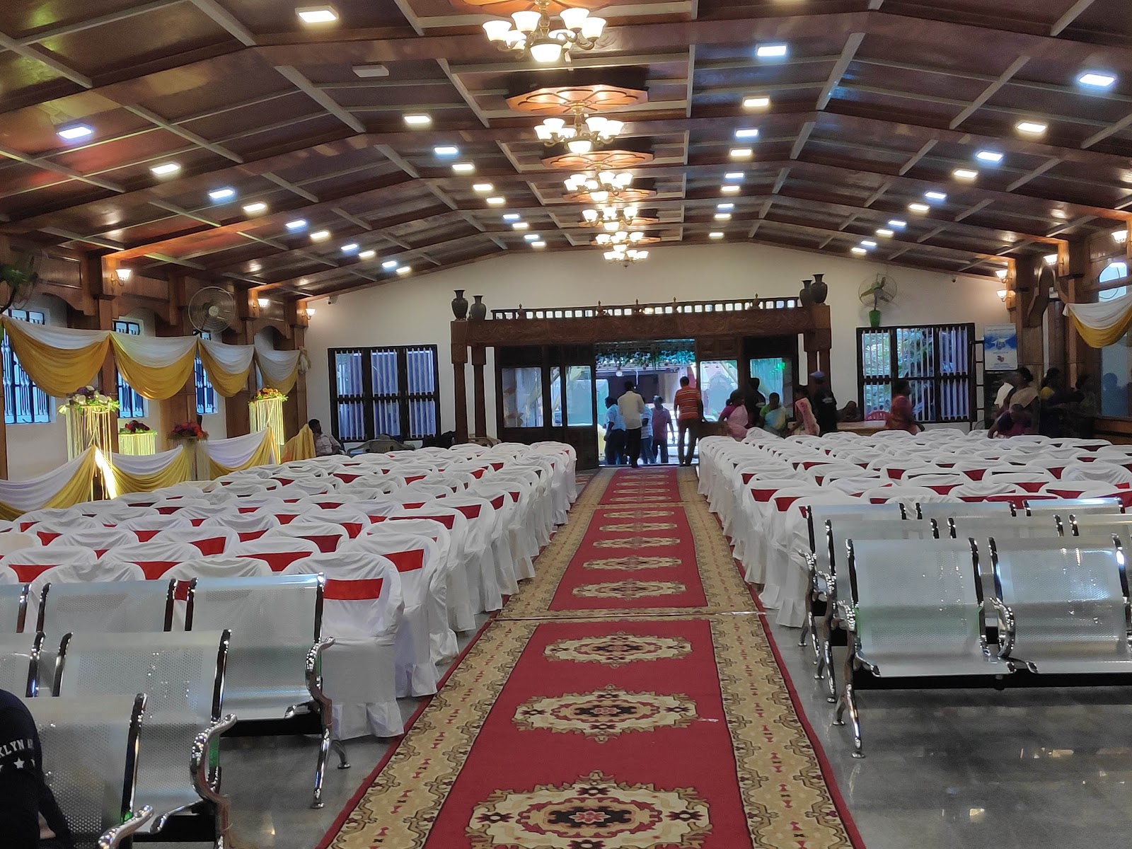 Siri Convention Hall Bommanahalli Bangalore — Banquet Hall in Bangalore (on-site parking, in-house decoration, DJ permitted, bar service available) — photo 3