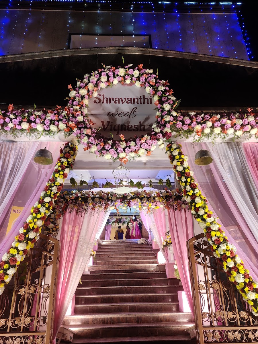 Sri Radhakrishna Convention Hall — Banquet Hall in Basavanagudi, Bangalore (on-site parking, in-house decoration, DJ permitted, bar service available) — photo 3