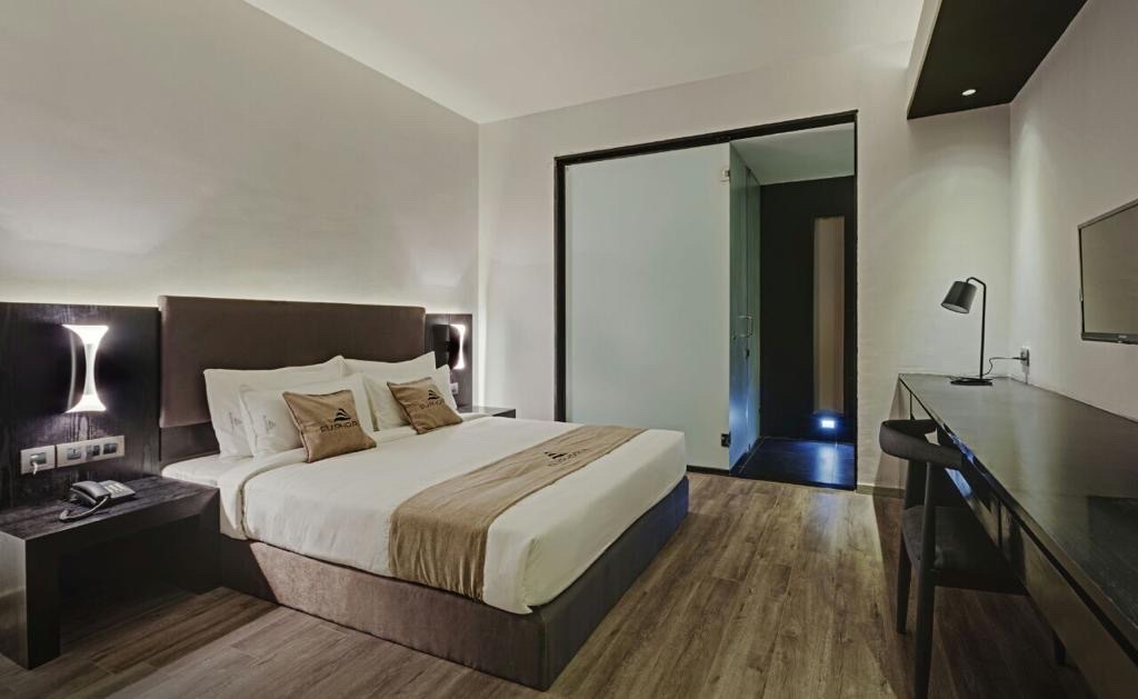 Hotel Euphoria — Banquet Hall in Bannerghatta Road, Bangalore (on-site parking, in-house decoration, outside catering allowed, bar service available) — photo 2