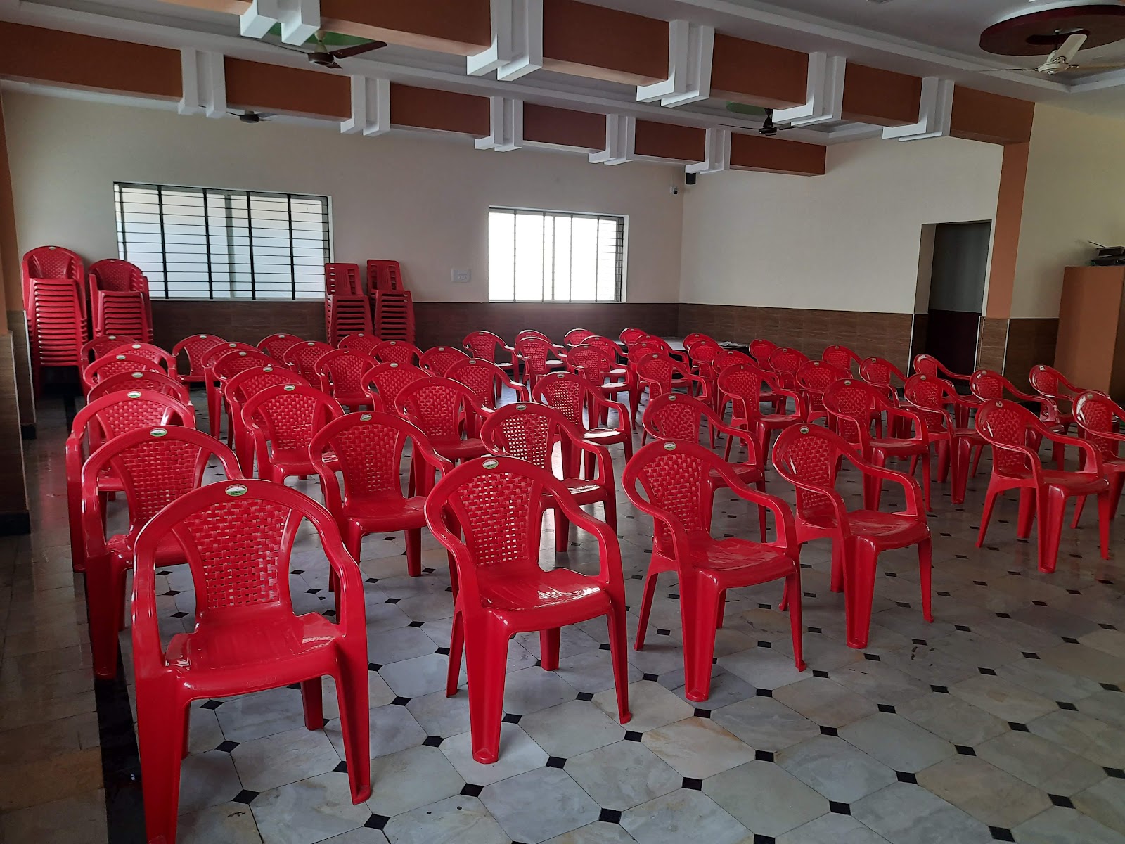 Sri Vinayaka Mini Party Hall — Banquet Hall in Bangalore (on-site parking, in-house decoration, bar service available, 100–150 guest capacity)