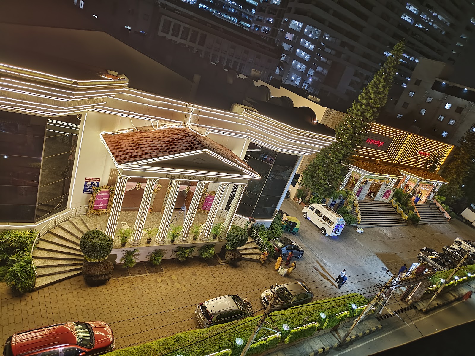 Chandrodaya Kalyana Mantapa — Banquet Hall in Bannerghatta Road, Bangalore (on-site parking, in-house decoration, DJ permitted, bar service available) — photo 4