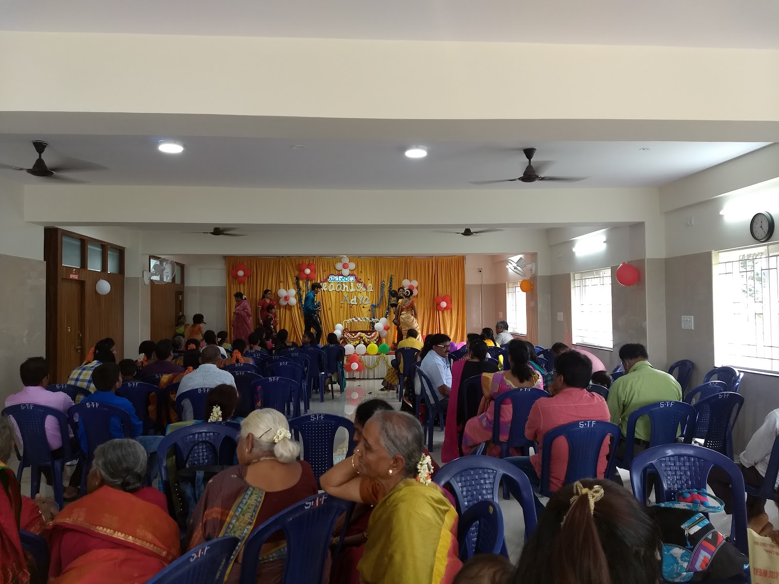 Royal County Party Hall — Banquet Hall in JP Nagar, Bangalore (on-site parking, in-house decoration, outside catering allowed, bar service available) — photo 4