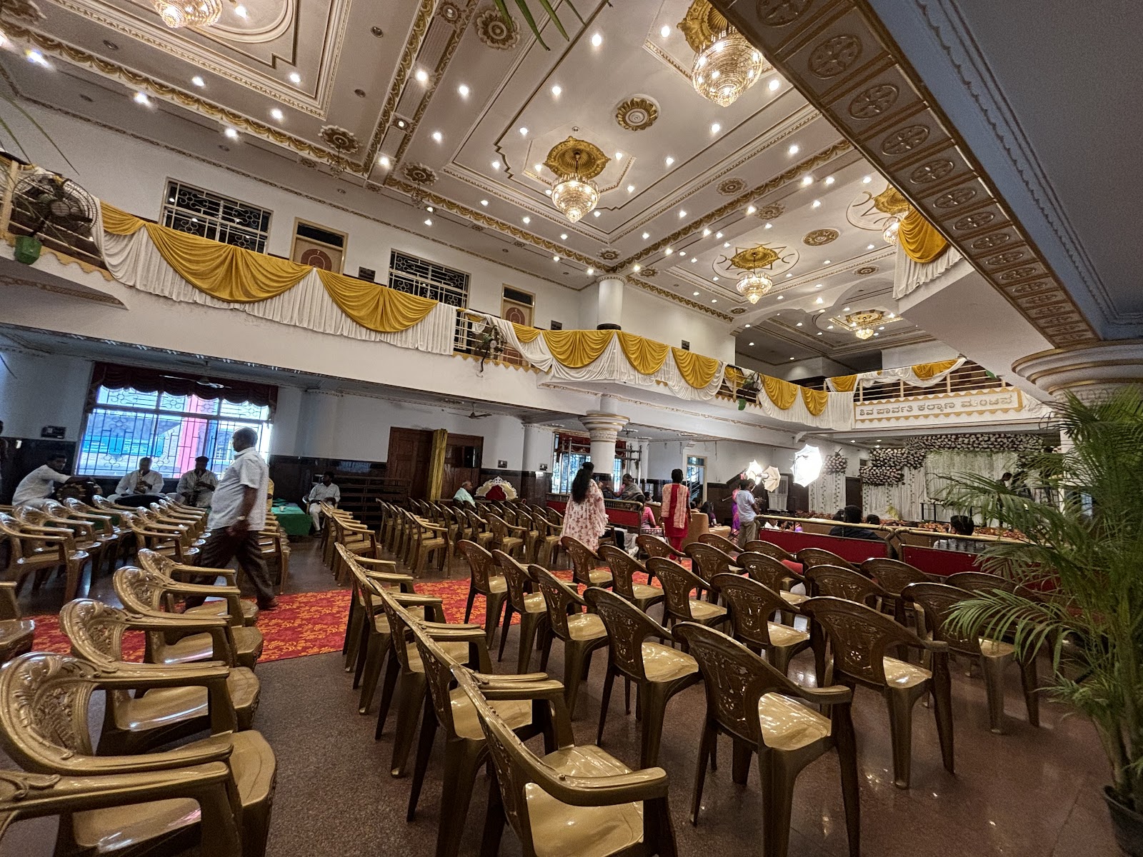 Shiva Parvathi Kalyana Mantapa — Banquet Hall in Bangalore (on-site parking, in-house decoration, DJ permitted, bar service available)