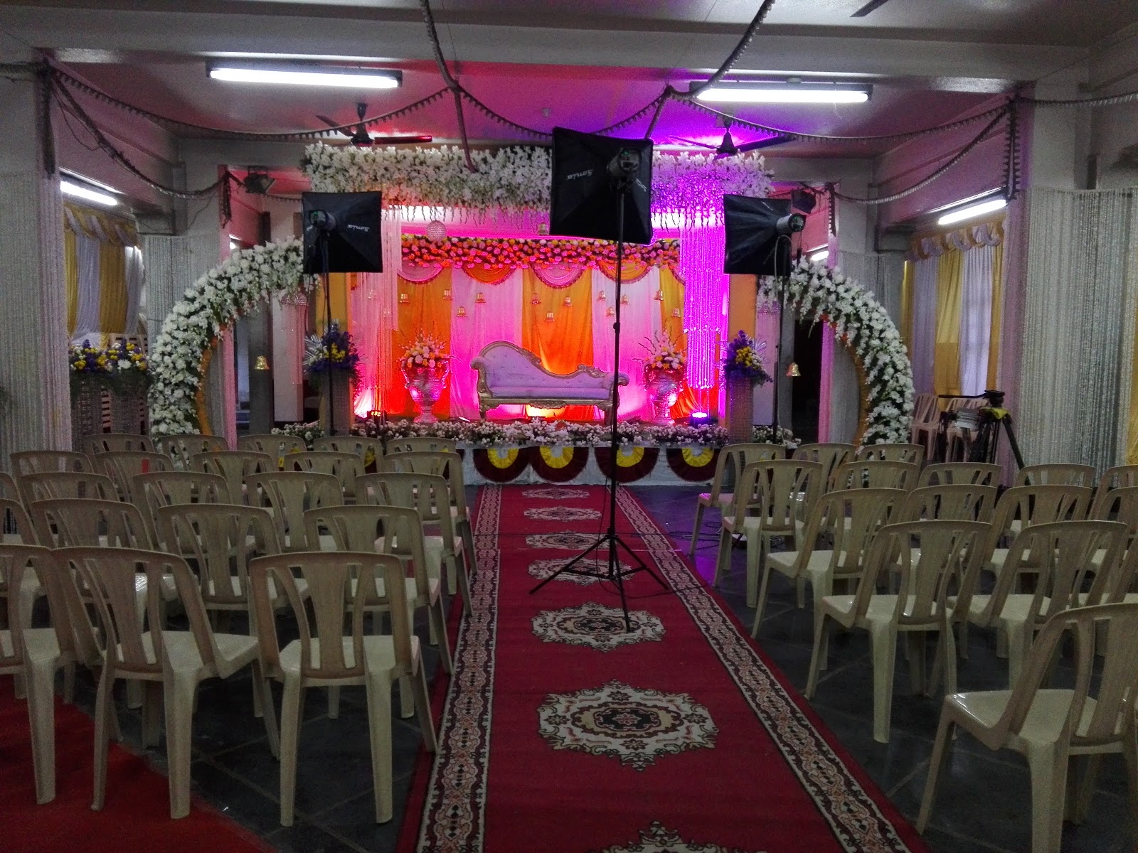 Vasavi Convention Center — Banquet Hall in Basavanagudi, Bangalore (on-site parking, in-house decoration, DJ permitted, bar service available) — photo 4