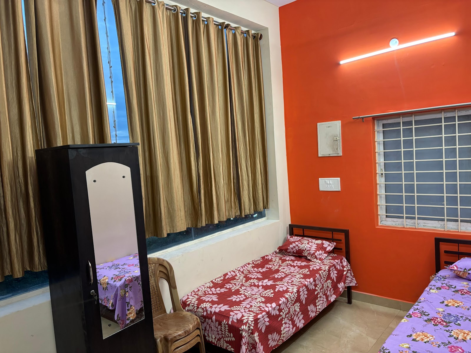 Golden Palace — Banquet Hall in Banashankari, Bangalore (on-site parking, in-house decoration, bar service available, 250–350 guest capacity) — photo 4