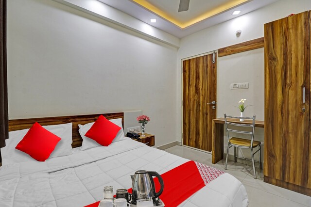 Aiyara Comforts — Banquet Hall in BTM 1st Stage, Bangalore (on-site parking, in-house decoration, outside catering allowed, bar service available) — photo 2