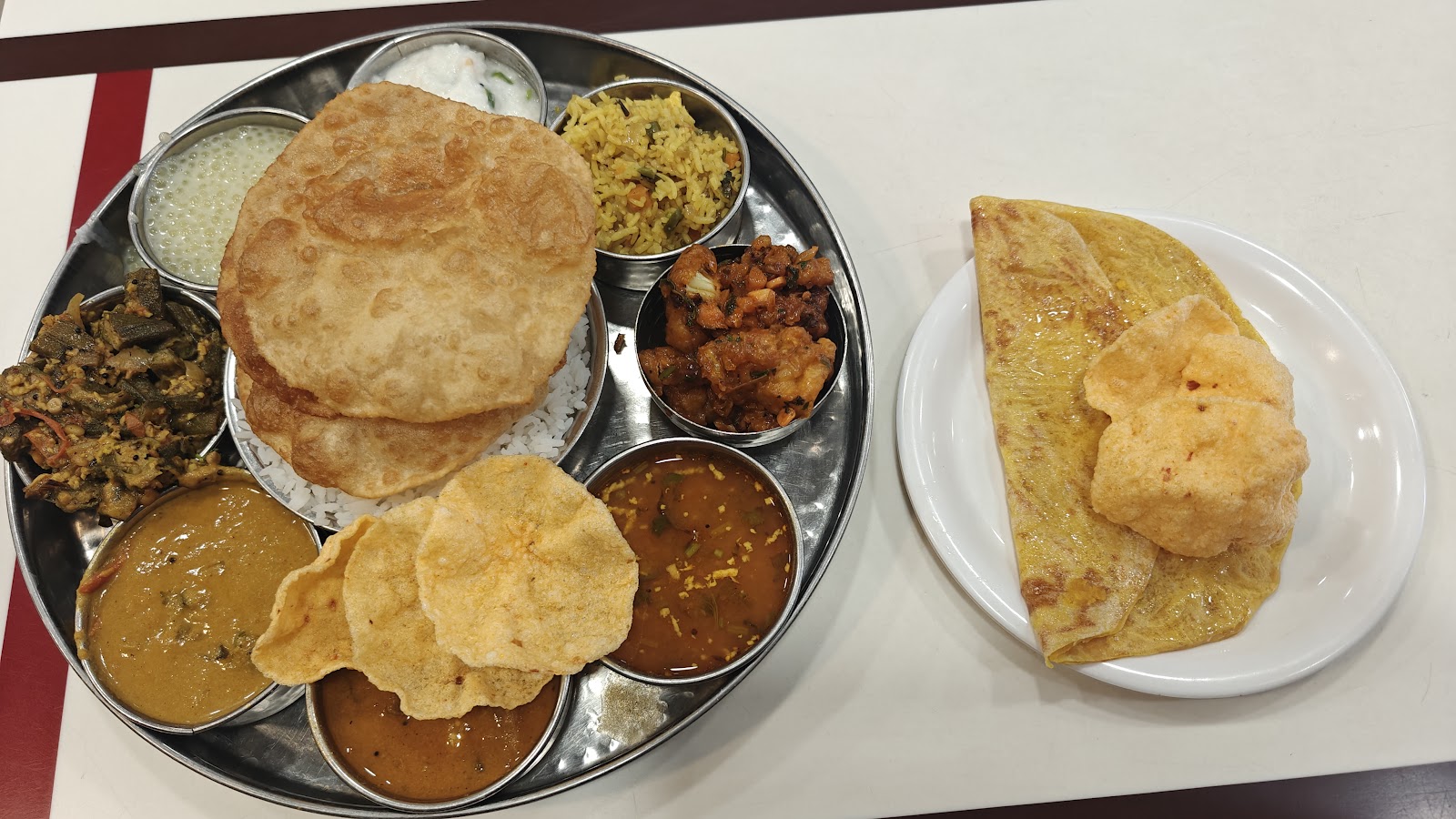 Sri Udupi Food Hub Party Hall · Indiranagar — Banquet Hall in Indiranagar, Bangalore (on-site parking, in-house decoration, outside catering allowed, DJ permitted) — photo 2