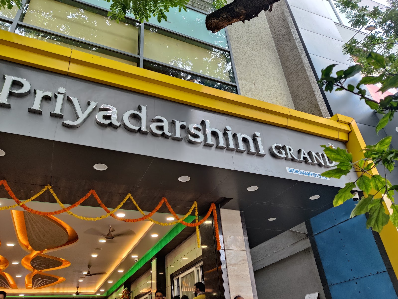 Priyadarshini Grand — Banquet Hall in Basaveshwaranagar, Bangalore (on-site parking, in-house decoration, outside catering allowed, bar service available) — photo 4