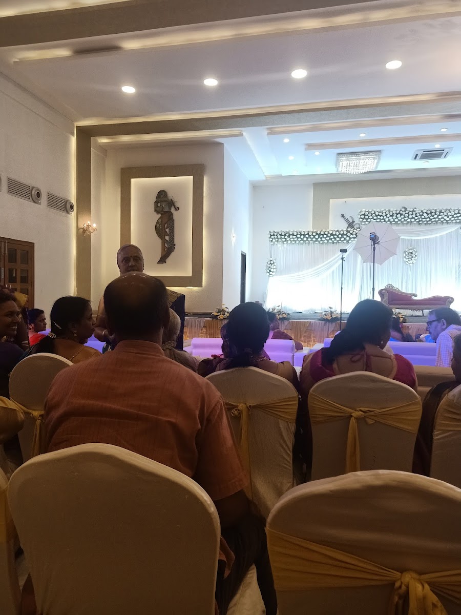 Sai Satkar Convention Centre — Banquet Hall in Yelahanka, Bangalore (on-site parking, in-house decoration, DJ permitted, bar service available) — photo 3