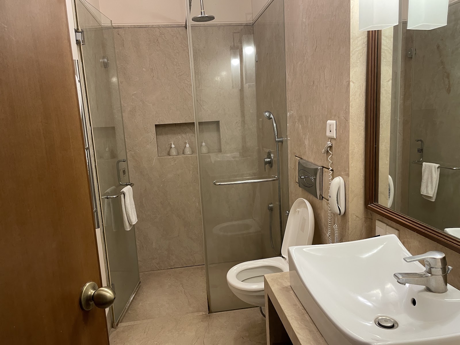 Angsana Oasis Spa And Resort — Resort in Rajanakunte, Bangalore (on-site parking, in-house decoration, bar service available, 600–2000 guest capacity) — photo 4