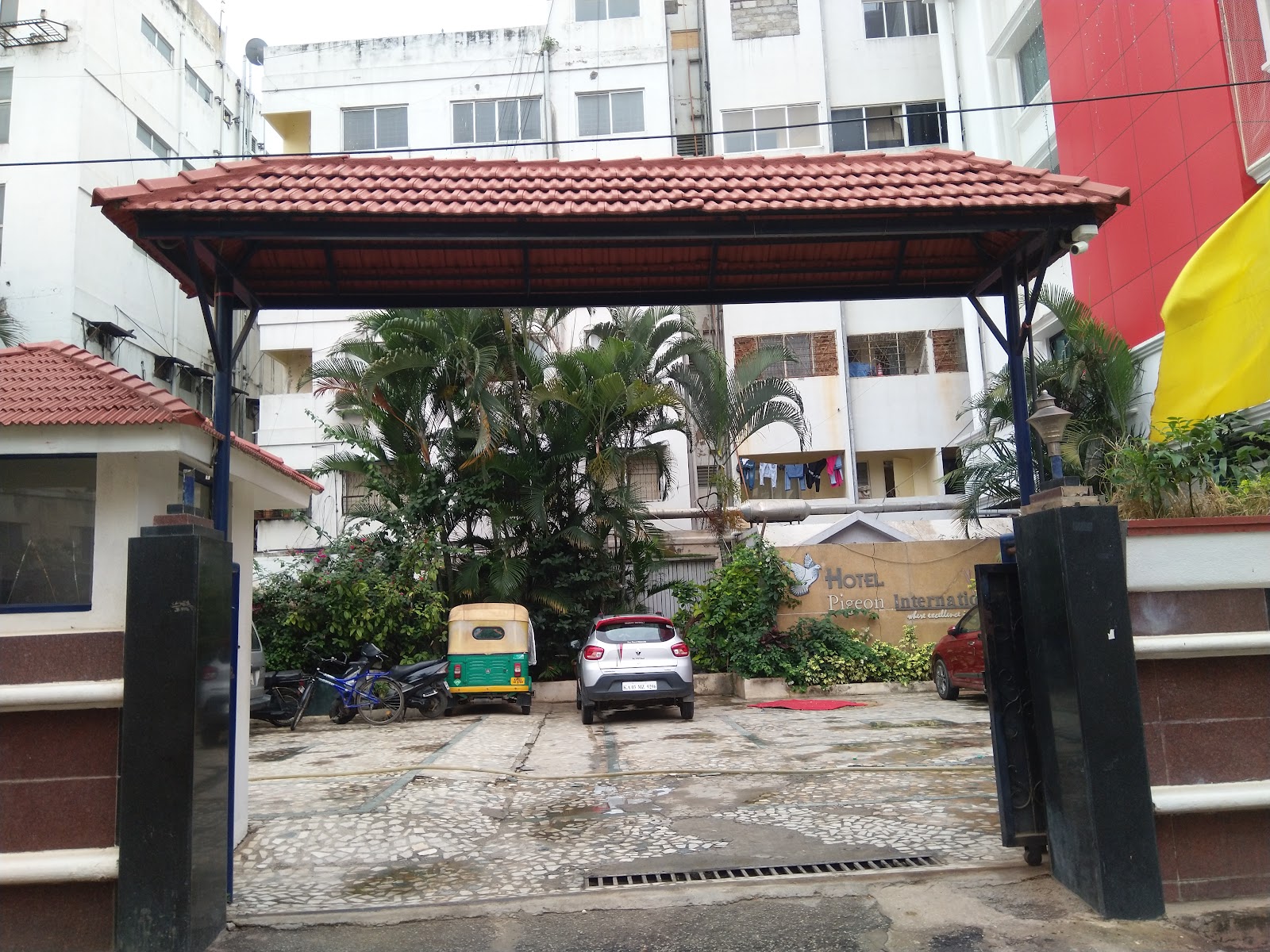 Elite Peak Hotel — Banquet Hall in HAL Air Port, Bangalore (on-site parking, in-house decoration, outside catering allowed, bar service available) — photo 4