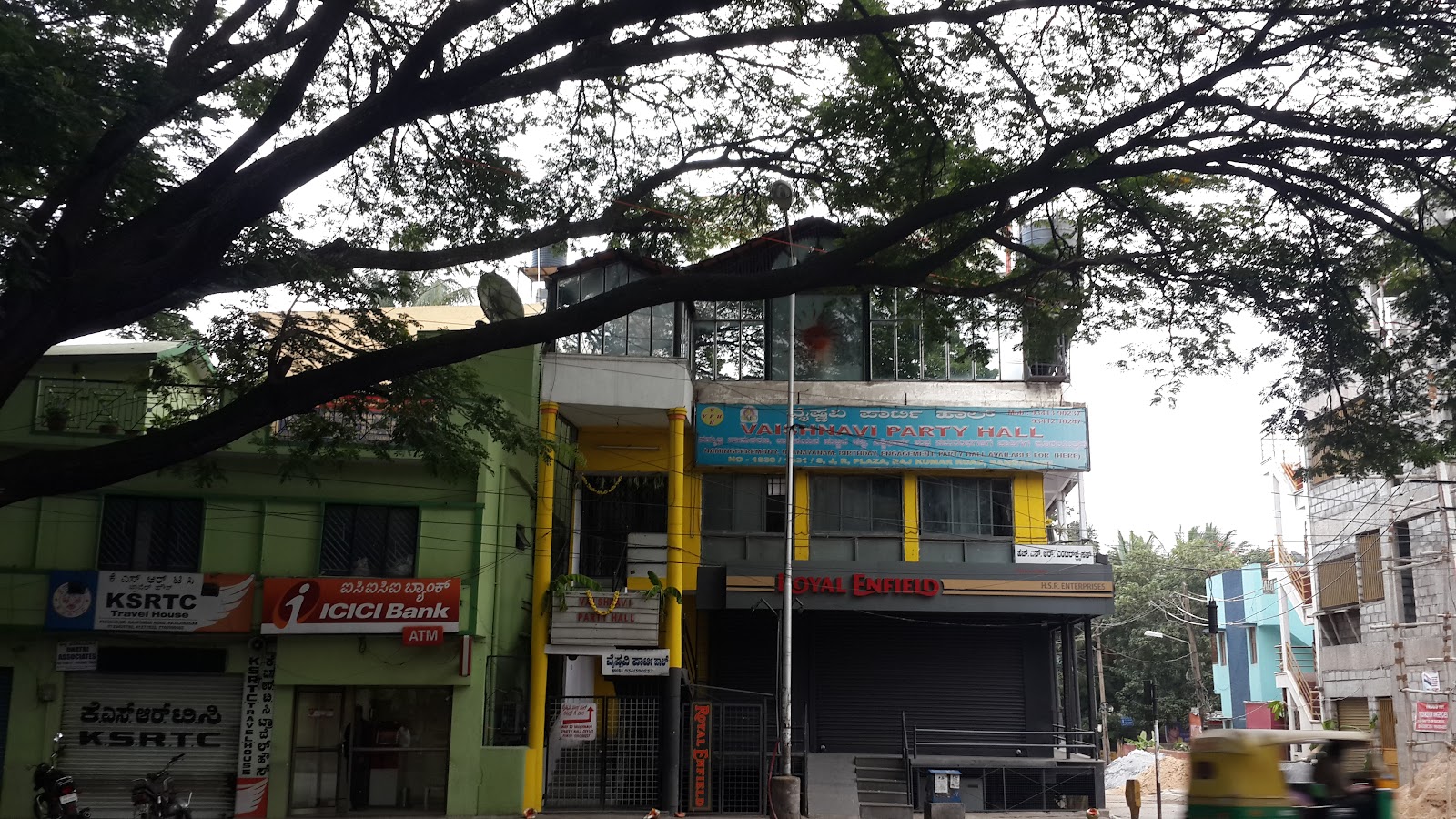 Vaishnavi Party Hall · Rajajinagar — Banquet Hall in Rajajinagar, Bangalore (on-site parking, in-house decoration, bar service available, 125–175 guest capacity) — photo 4
