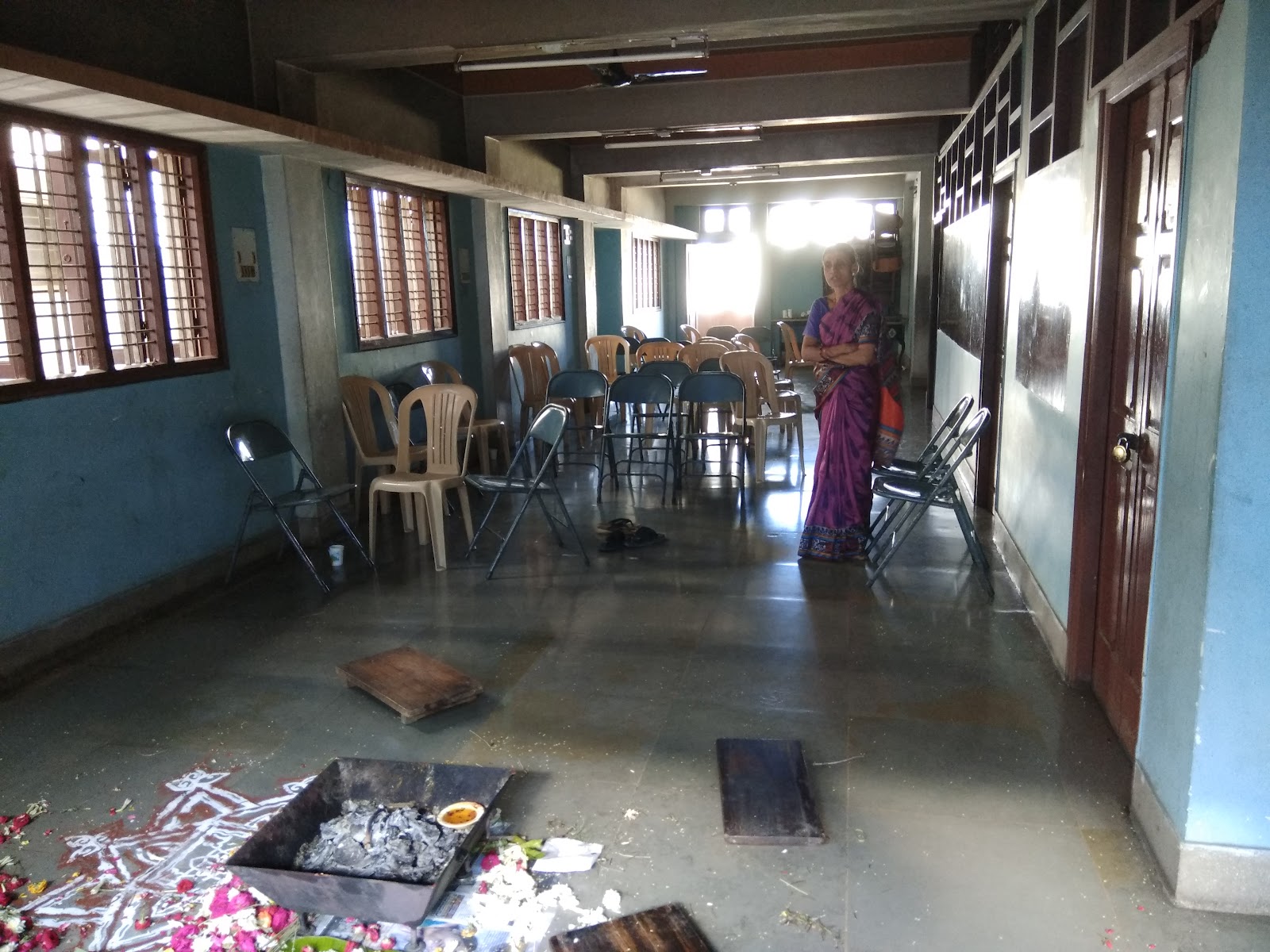 Sri Gayathri Mini Hall — Banquet Hall in Malleswaram, Bangalore (on-site parking, in-house decoration, bar service available, 100–150 guest capacity) — photo 4