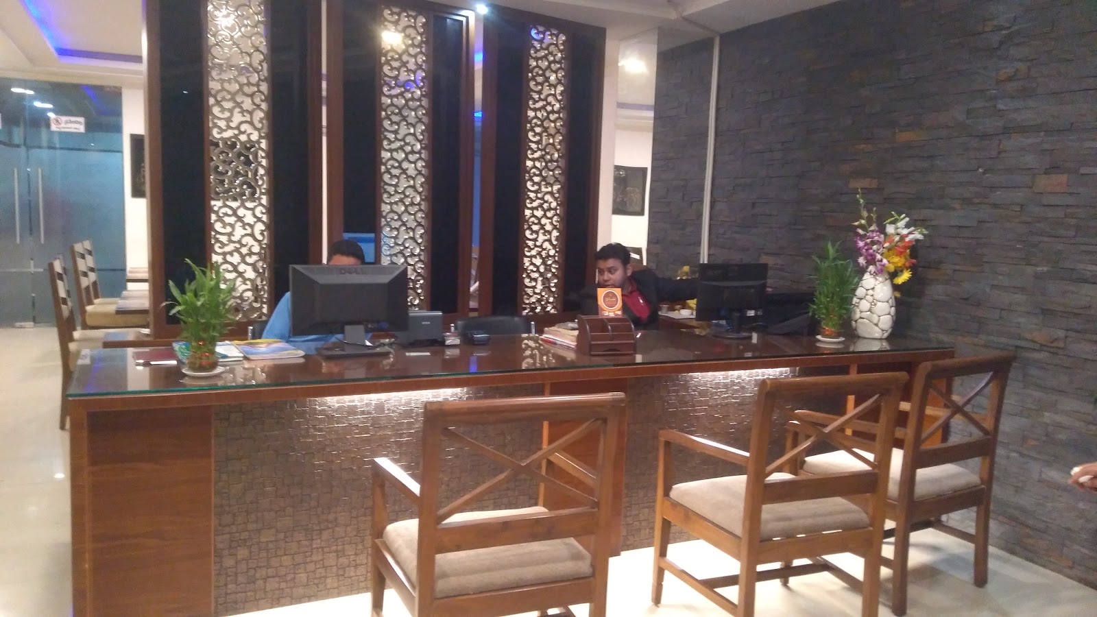 The Verda Prakyathi — Banquet Hall in Yelahanka, Bangalore (on-site parking, in-house decoration, bar service available, 500–600 guest capacity) — photo 3