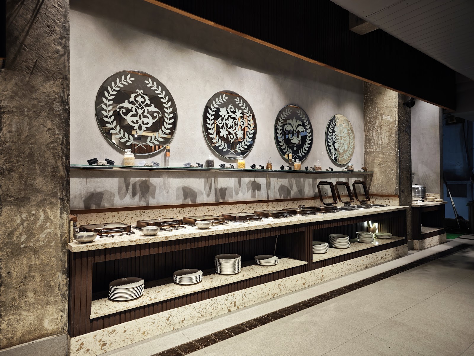1947 Banquet Hall · Jayanagar — Banquet Hall in Jayanagar, Bangalore (on-site parking, in-house decoration, outside catering allowed, bar service available)