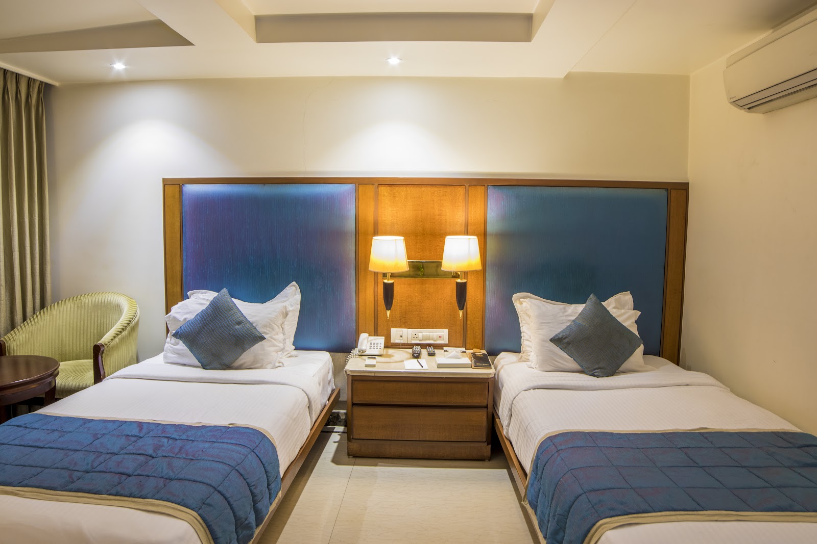 The Royale Senate Hotel — Banquet Hall in Hebbal, Bangalore (on-site parking, in-house decoration, outside catering allowed, bar service available) — photo 4