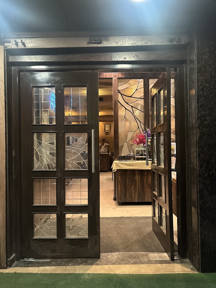 Nandas — Banquet Hall in Bangalore (on-site parking, in-house decoration, bar service available, 200–350 guest capacity)