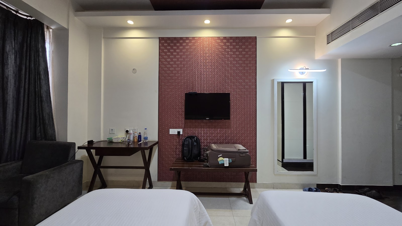 SRT Alpines — Banquet Hall in Bommasandra, Bangalore (on-site parking, in-house decoration, bar service available, 180–300 guest capacity) — photo 2