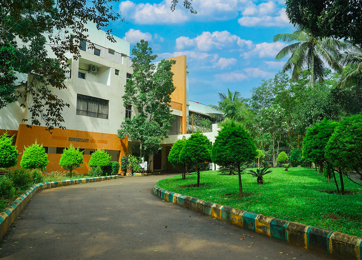 Park Hotel and Resort — Resort in Bannerghatta Road, Bangalore (on-site parking, in-house decoration, bar service available, 400–600 guest capacity)