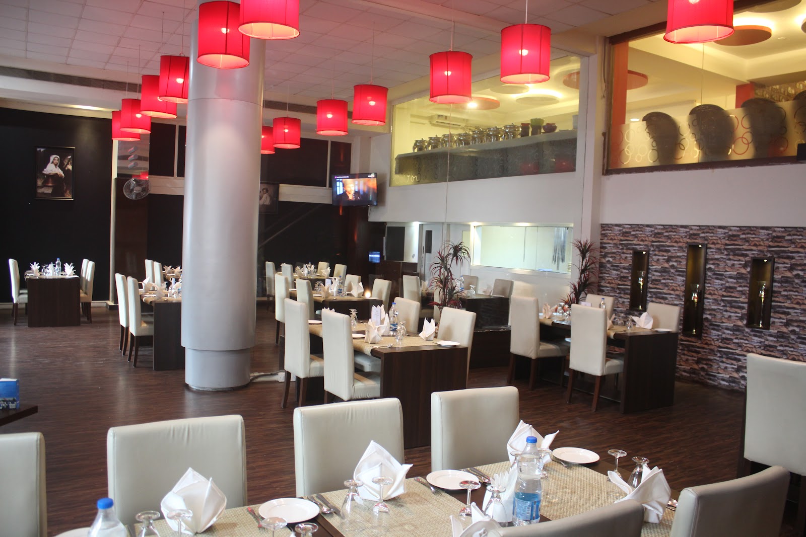 Red Onion — Banquet Hall in Shanthi Nagar, Bangalore (on-site parking, in-house decoration, outside catering allowed, bar service available) — photo 4
