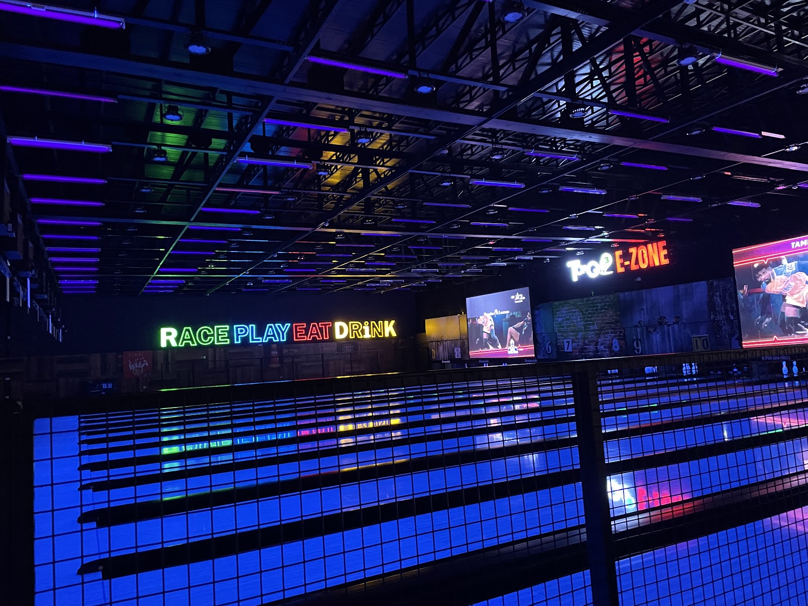 The Podium Sports Bar — Pub/Bar in Marathahalli, Bangalore (on-site parking, in-house decoration, DJ permitted, bar service available) — photo 4