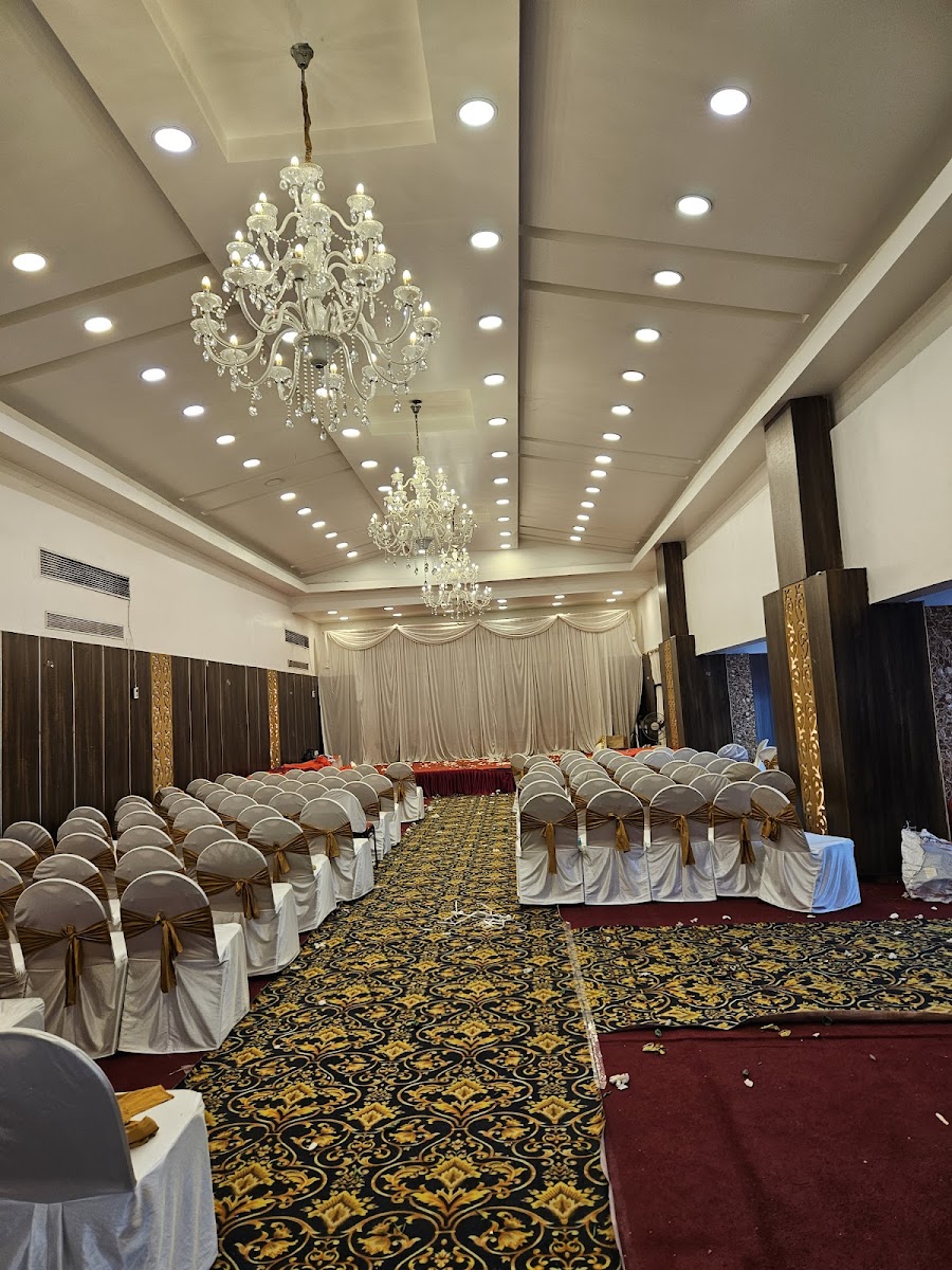 Pearl Banquets — Banquet Hall in Shivajinagar, Bangalore (on-site parking, in-house decoration, bar service available, 500–800 guest capacity) — photo 2